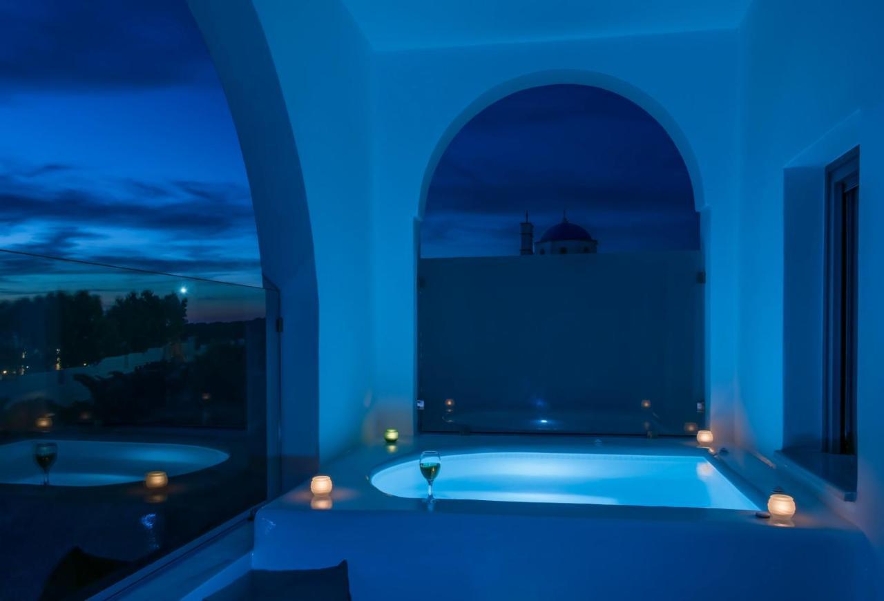 Aspronisi Luxury Villa With Caldera View Megalochori  Exteriér fotografie