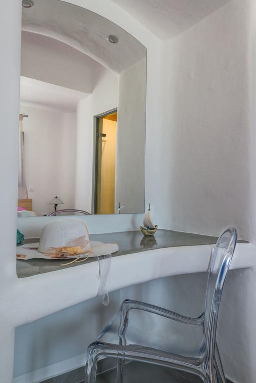 Aspronisi Luxury Villa With Caldera View Megalochori  Pokoj fotografie