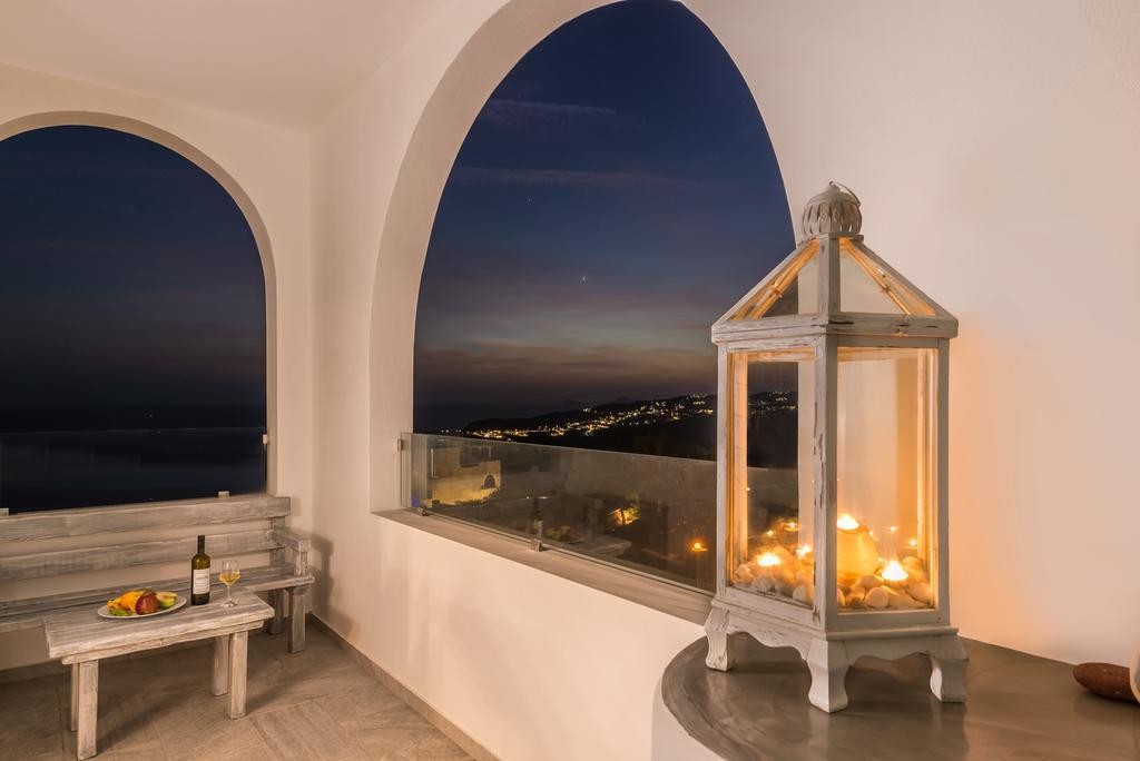 Aspronisi Luxury Villa With Caldera View Megalochori  Exteriér fotografie